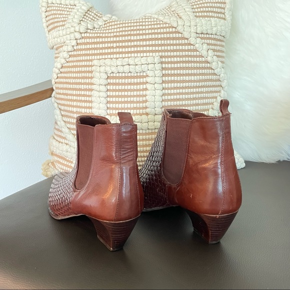 Vintage Valerie Stevens | Jerilyn Brown Woven Leather Ankle Boots | Size 7.5 - Picture 4 of 6